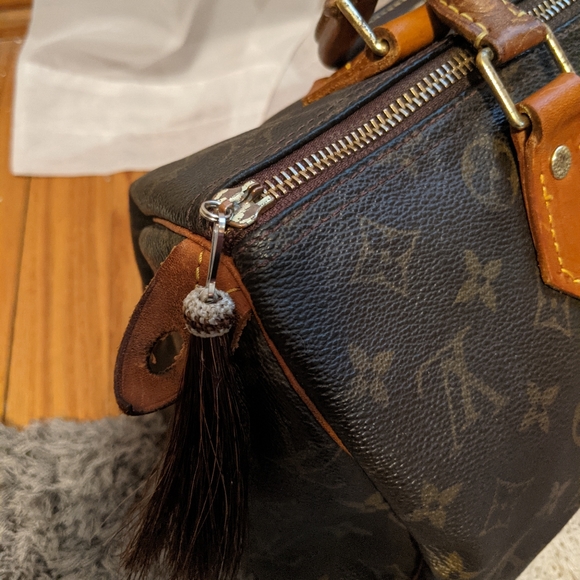 Authentic Louis Vuitton | Speedy 30 Bag | Monogram - Picture 7 of 16